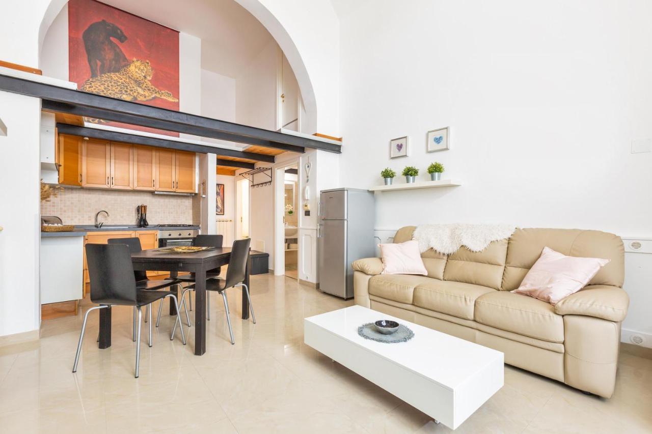 L'Appartamentino Holiday Home Лече Екстериор снимка